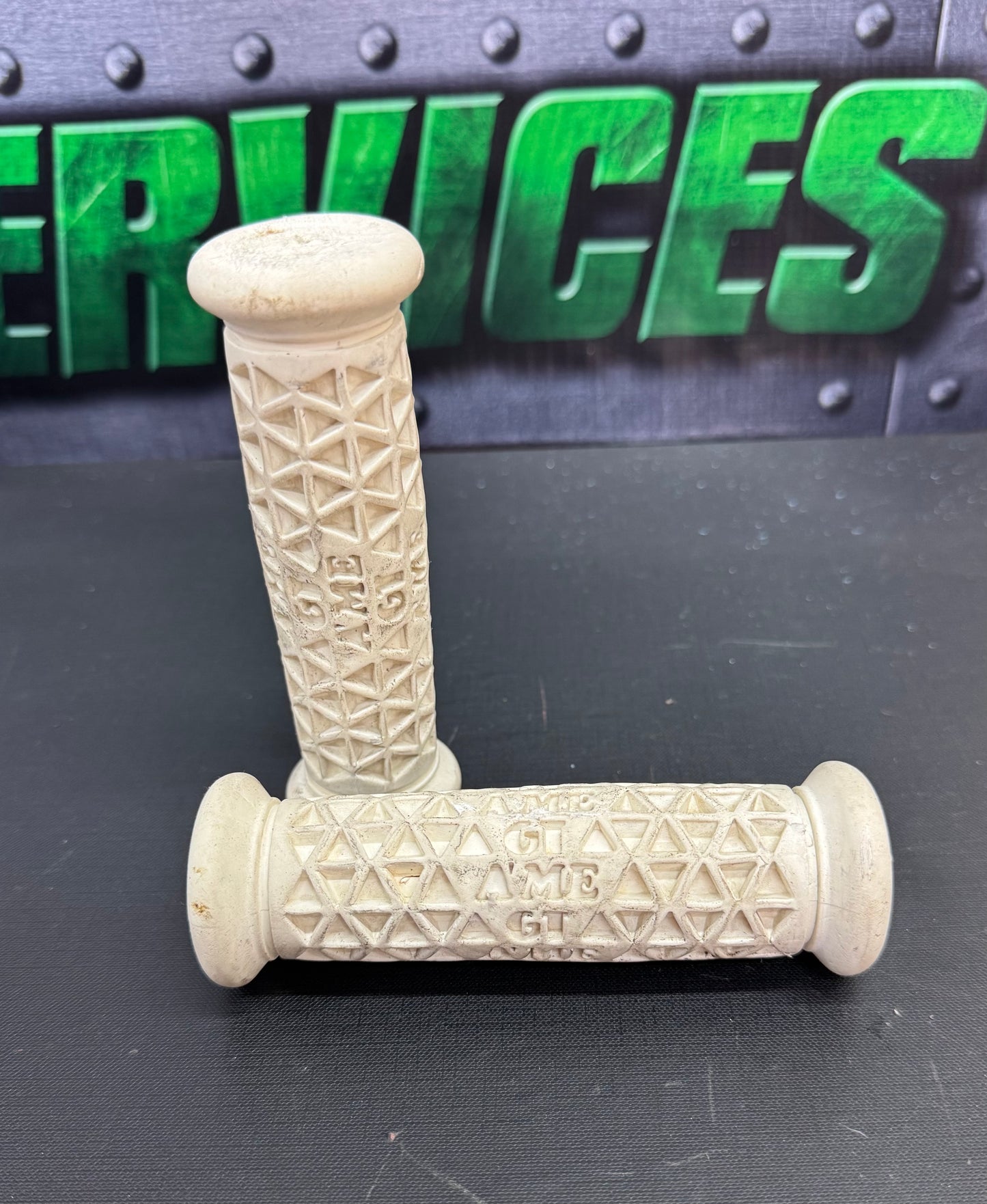 GT Ame Grips (Used)