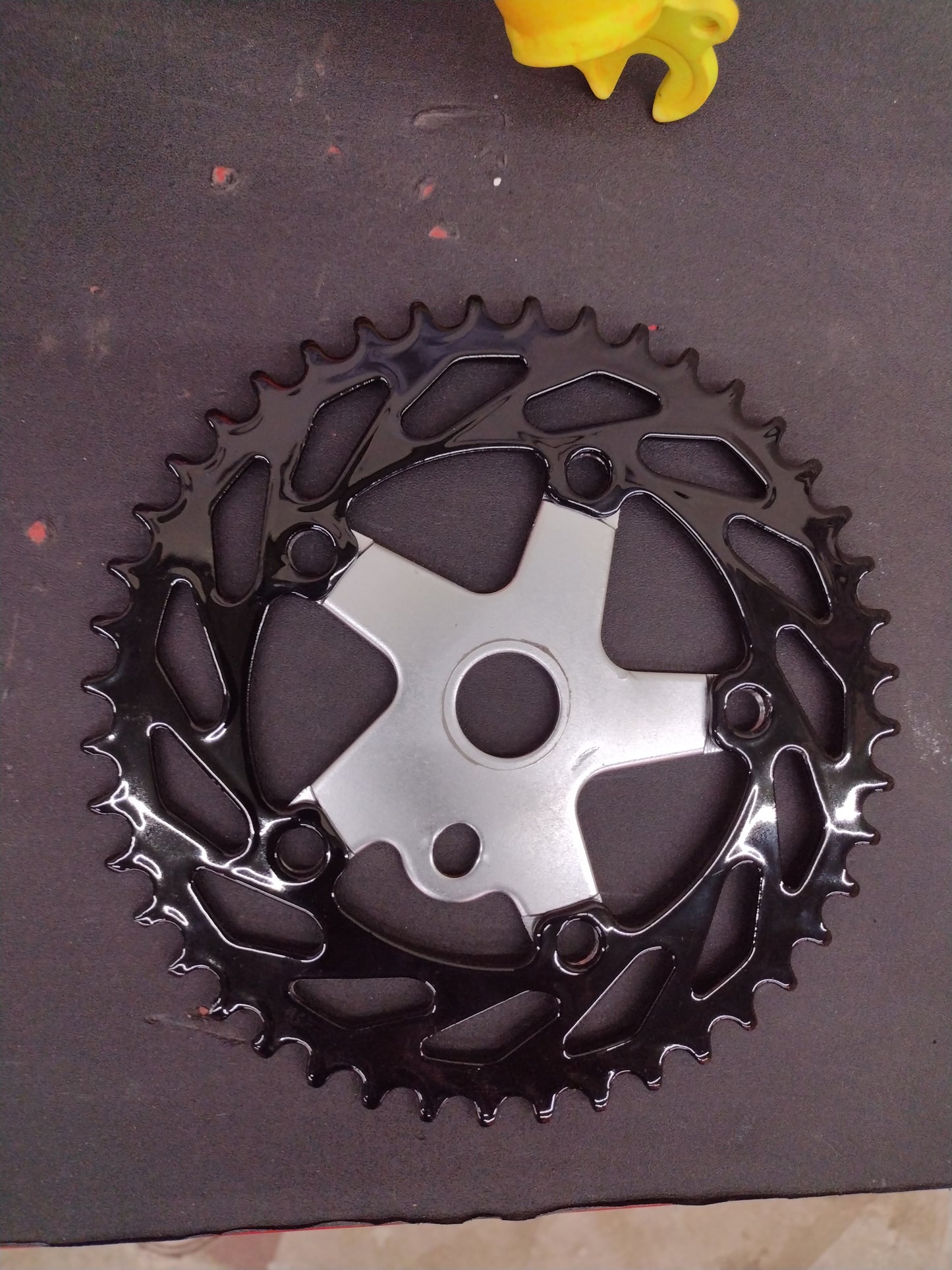 Haro unidirectional sprocket w/ spider